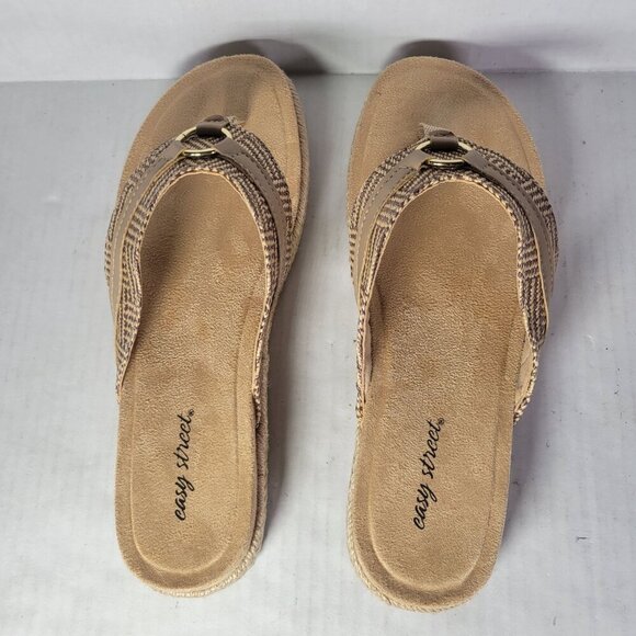 Easy Street Womens Starling Beige Woven Strap Thong Sandals Size 7.5W - Picture 3 of 8